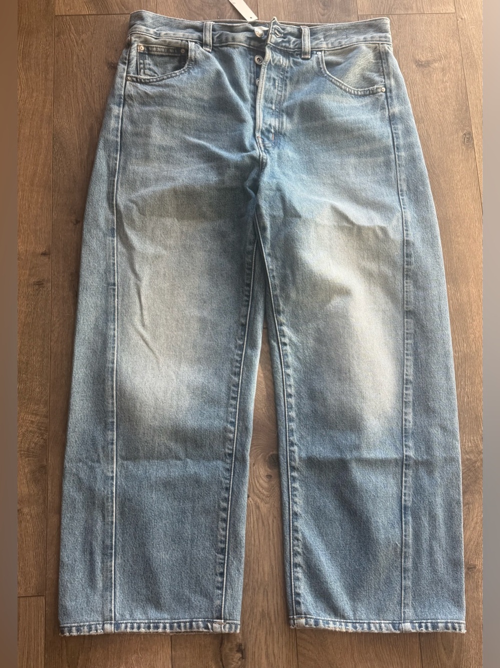 New! Madewell Pieced Barrel-Leg Jeans Rockcastle Wash - Picture 2 of 6